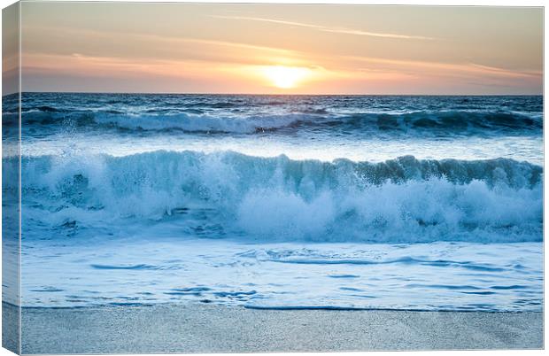  Waves at sunset, Fistral beach ,Newquay, Cornwall Canvas Print by Andrew Kearton