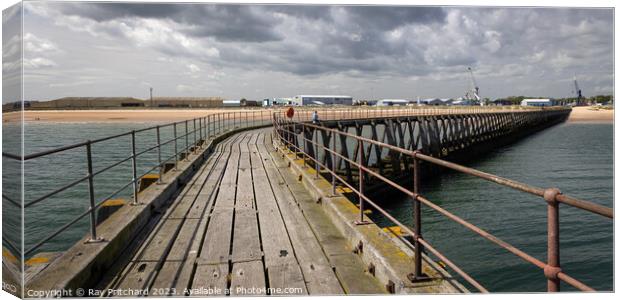 Blyth Wooden Pier  Canvas Print by Ray Pritchard