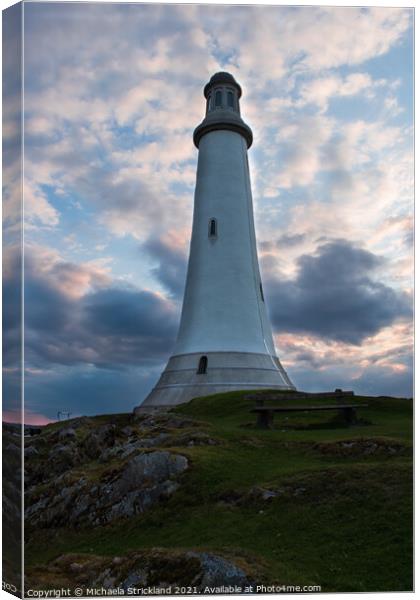 The hoad at sunset Canvas Print by Michaela Strickland