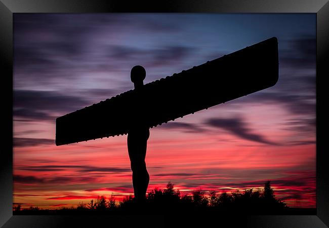  Angel of the North Sunset Framed Print by Helen Holmes