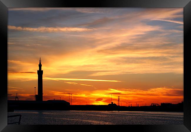 Grimsby Dockside Sunset Framed Print by Ray Nelson