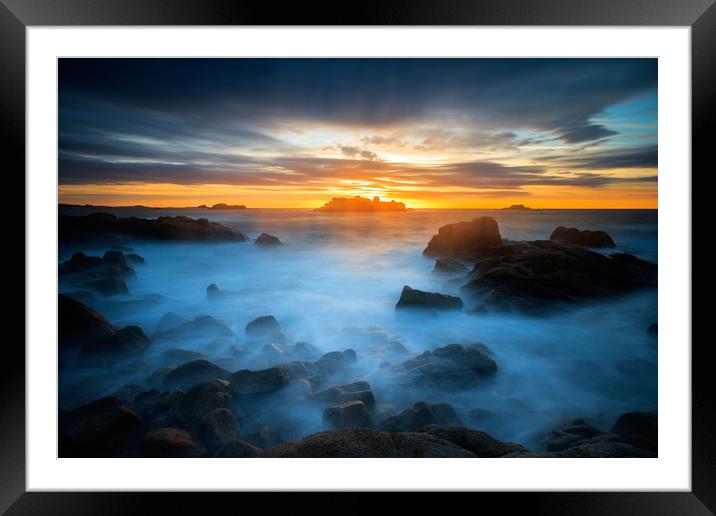 Sunset at cobo bay Guernsey  Framed Mounted Print by chris smith