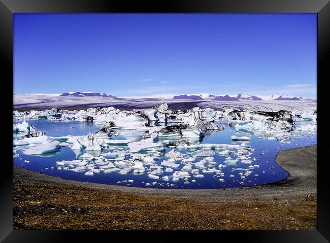 Jökulsárlón glacial lagoon Iceland Framed Print by Tony Bates