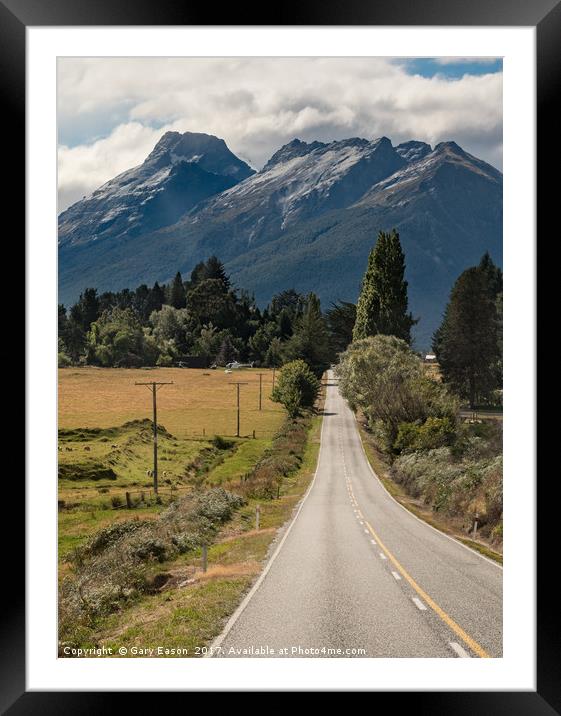 Mt Earnslaw north of Glenorchy Framed Mounted Print by Gary Eason