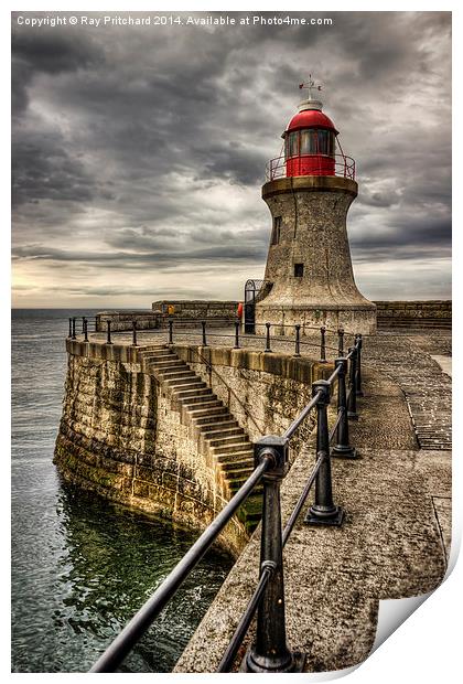 South Shields Lighthouse Print by Ray Pritchard